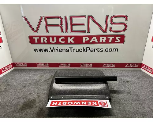 Fender Moulding KENWORTH  Vriens Truck Parts