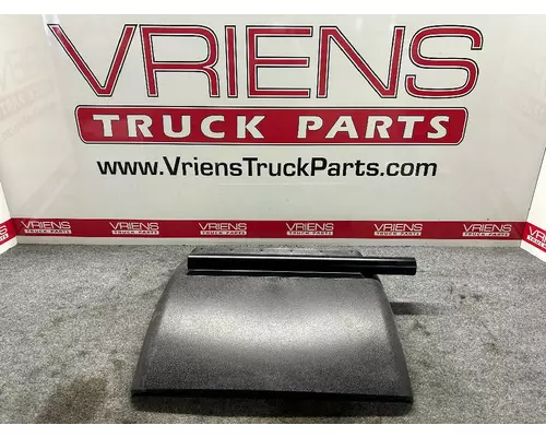 Fender Moulding KENWORTH  Vriens Truck Parts