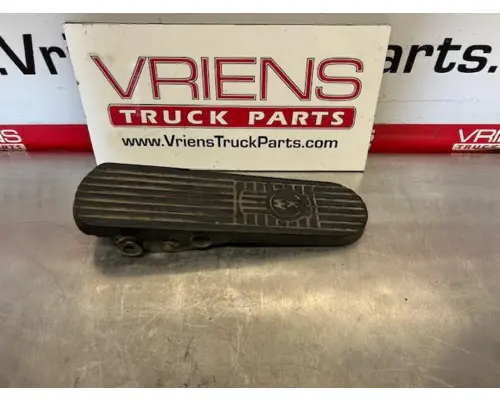 Brake / Clutch Pedal Box KENWORTH  Vriens Truck Parts