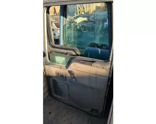 Kenworth DAYLIGHT Door Assembly, Front