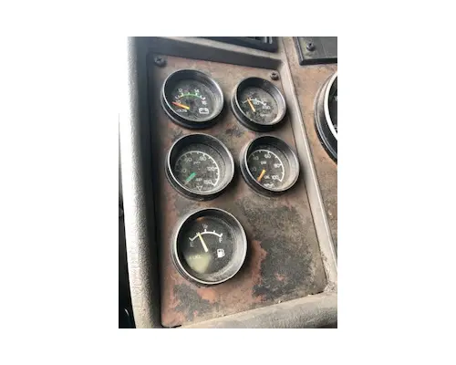Gauges (all) KENWORTH K300 American Truck Salvage