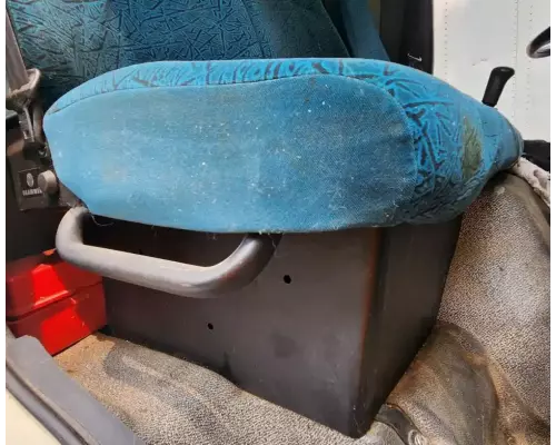 Kenworth K300 Seat, Front