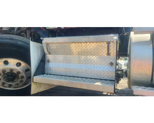 Battery Box Kenworth KENWORTH Bobby Johnson Equipment Co., Inc.