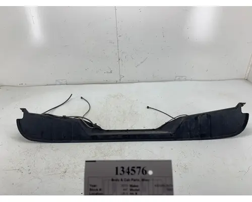 Body Parts, Misc. KENWORTH R46-1045-300 West Side Truck Parts