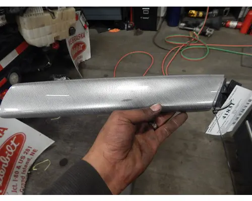 Door Moulding, Front KENWORTH T-680 K &amp; R Truck Sales, Inc.