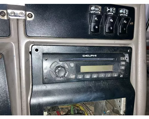 Radio Kenworth T2000 Vander Haags Inc WM