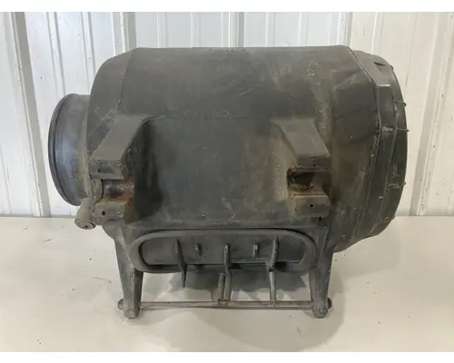 Kenworth T2000 Air Cleaner