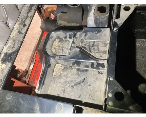 Kenworth T2000 Body, Misc. Parts