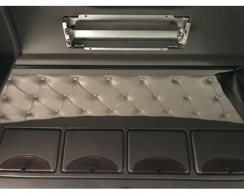 Kenworth T2000 Body, Misc. Parts