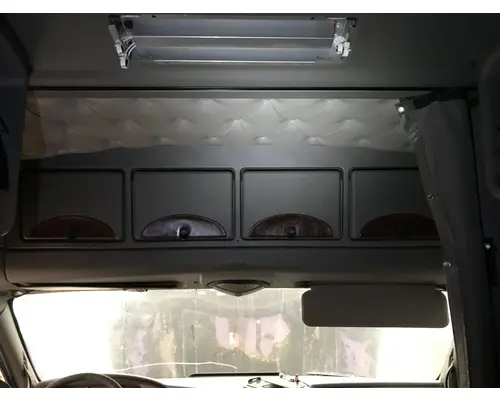 Kenworth T2000 Body, Misc. Parts