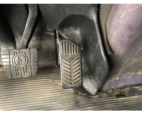 Body Parts, Misc. Kenworth T2000 Vander Haags Inc CB