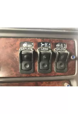 Kenworth T2000 Dash Assembly