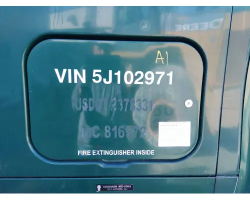 Running Board KENWORTH T2000 LKQ Thompson Motors - Wykoff