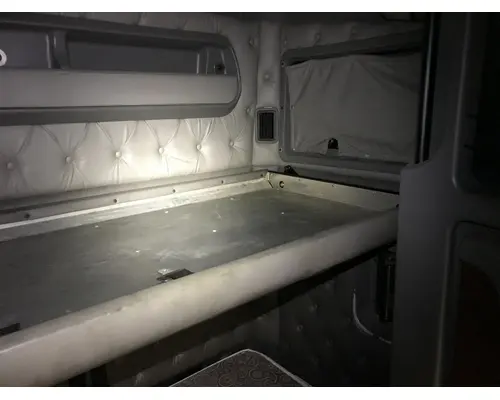 Kenworth T2000 Sleeper Bunk
