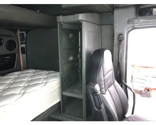 Kenworth T2000 Sleeper Cabinets