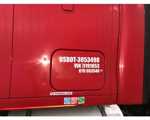 Kenworth T2000 Sleeper Door