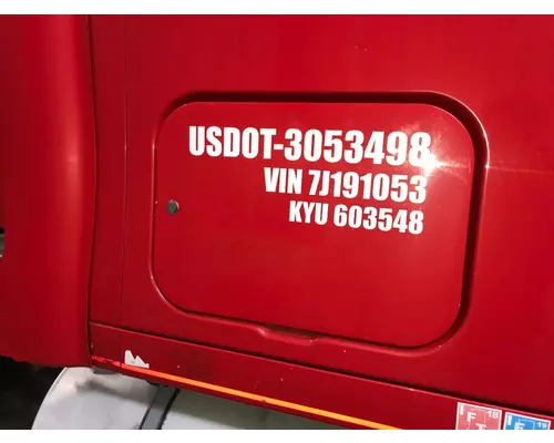 Kenworth T2000 Sleeper Door