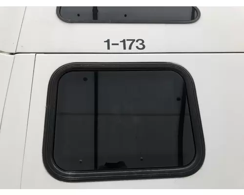 Kenworth T2000 Sleeper Window