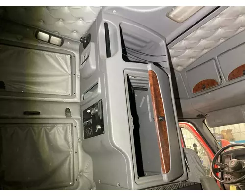 Kenworth T2000 Sleeper
