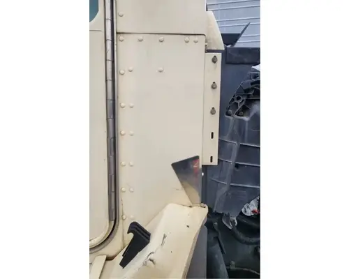 Kenworth T270 Cowl