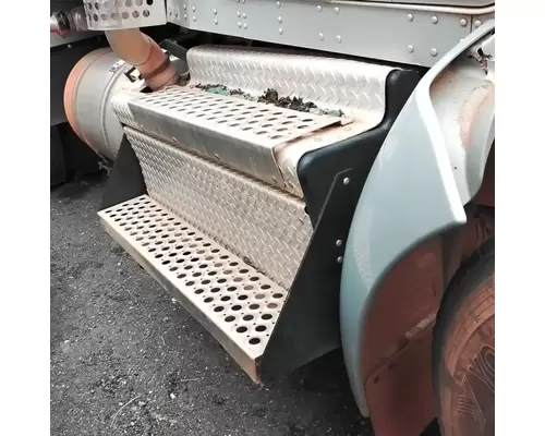 DPF (Diesel Particulate Filter) Kenworth T270 Complete Recycling Group LLC