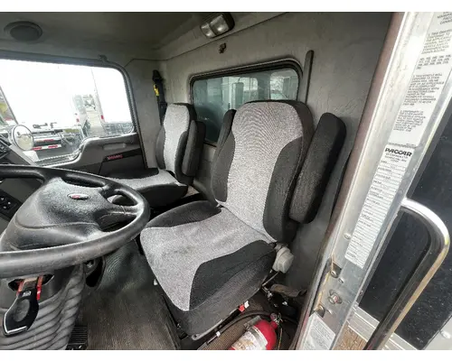 Seat, Front KENWORTH T270 DTI Trucks