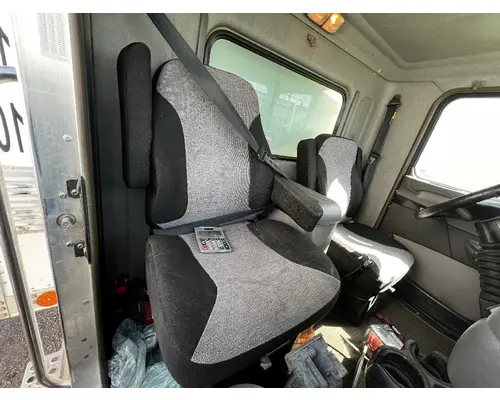 Seat, Front KENWORTH T270 DTI Trucks
