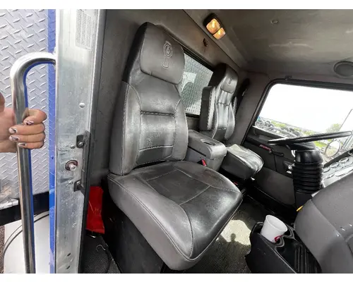 Seat, Front KENWORTH T270 DTI Trucks