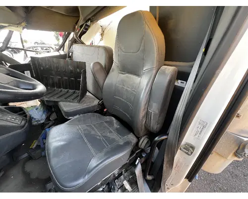 Seat, Front KENWORTH T280 DTI Trucks