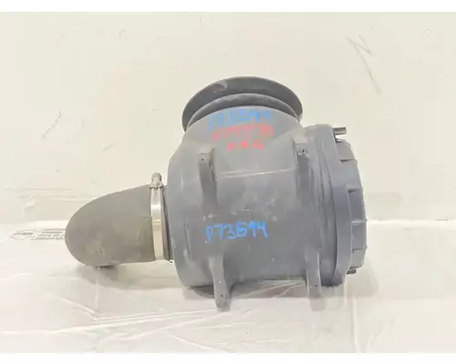 Kenworth T300 Air Cleaner