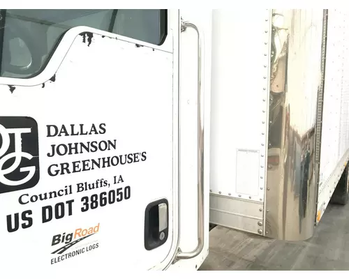 Kenworth T300 Body, Misc. Parts