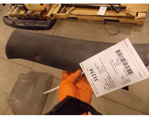 Body Parts, Misc. KENWORTH T300 K &amp; R Truck Sales, Inc.