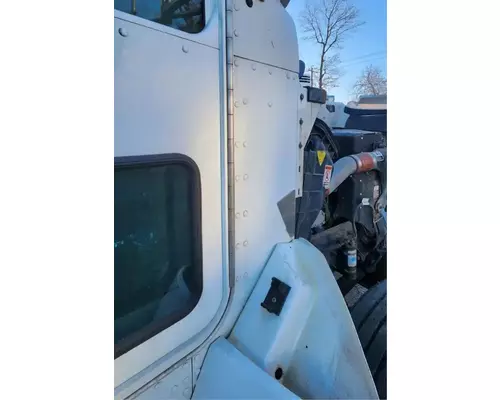 Cowl Kenworth T300 Complete Recycling Group LLC