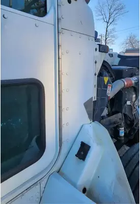 Kenworth T300 Cowl