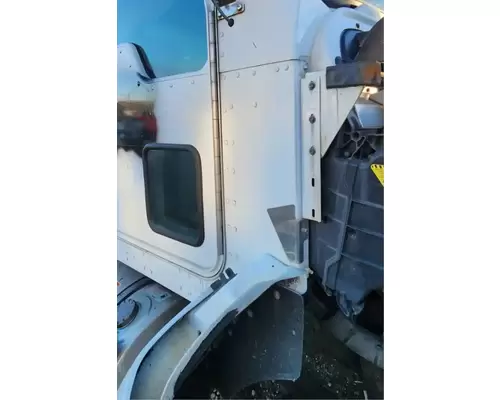 Kenworth T300 Cowl