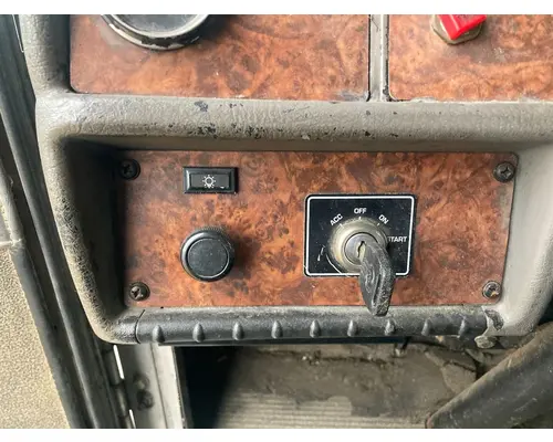 Kenworth T300 Dash Assembly