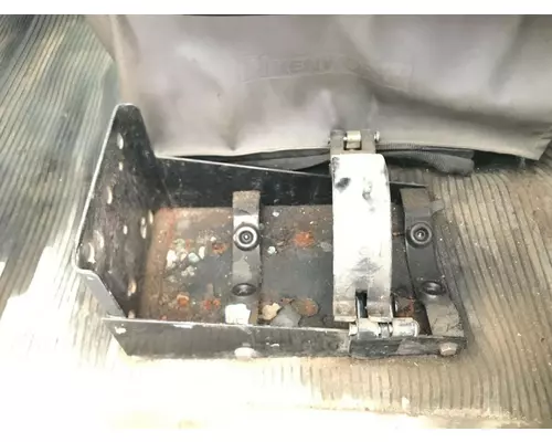 Kenworth T300 Engine Brackets, Misc.