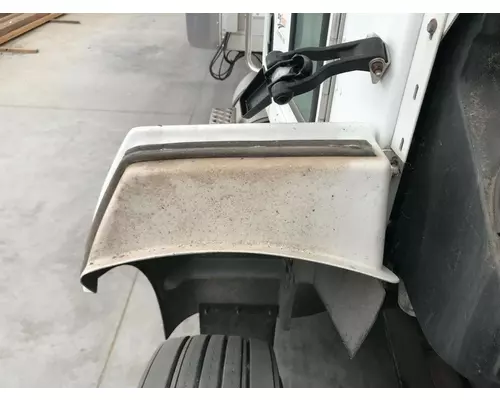 Kenworth T300 Fender