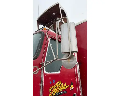 Kenworth T300 Mirror (Side View)