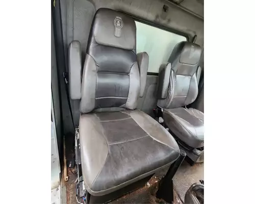 Kenworth T300 Seat, Front