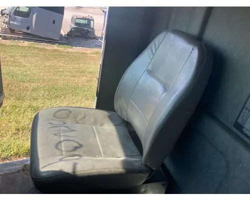 Seat, Front Kenworth T300 Vander Haags Inc Kc