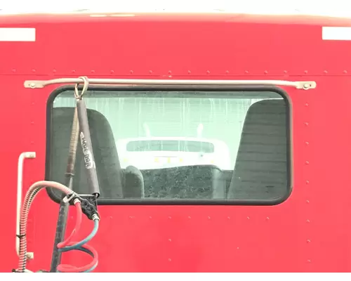 Kenworth T370 Back Glass