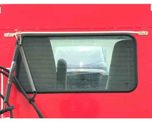 Kenworth T370 Back Glass