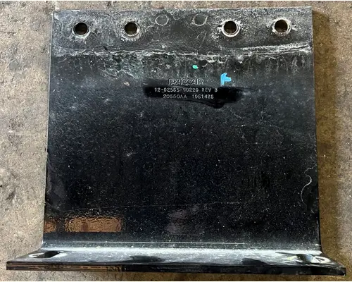Brackets, Misc. KENWORTH T370 High Mountain Horsepower