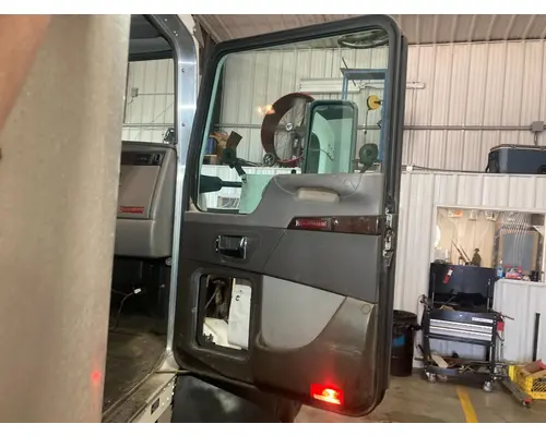 Kenworth T370 Door Assembly, Front