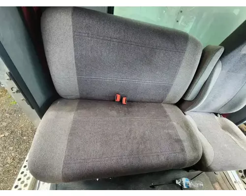 Kenworth T370 Seat, Front
