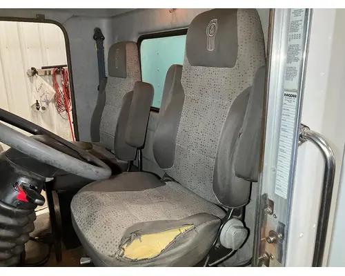 Kenworth T370 Seat (non-Suspension)
