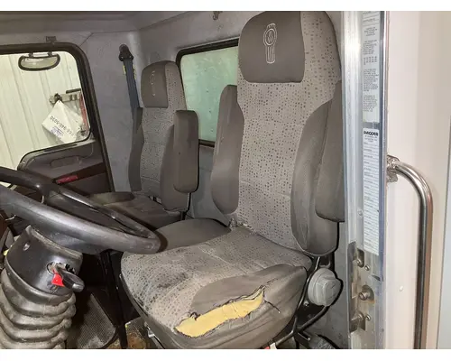 Kenworth T370 Seat (non-Suspension)