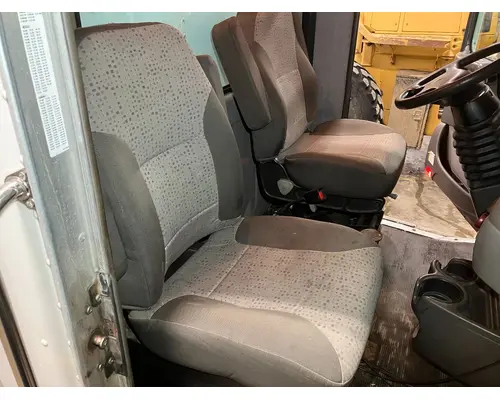 Seat, Front Kenworth T370 Vander Haags Inc Sf