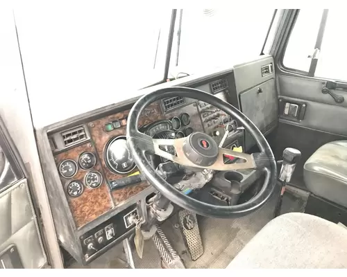 Kenworth T400 Dash Assembly